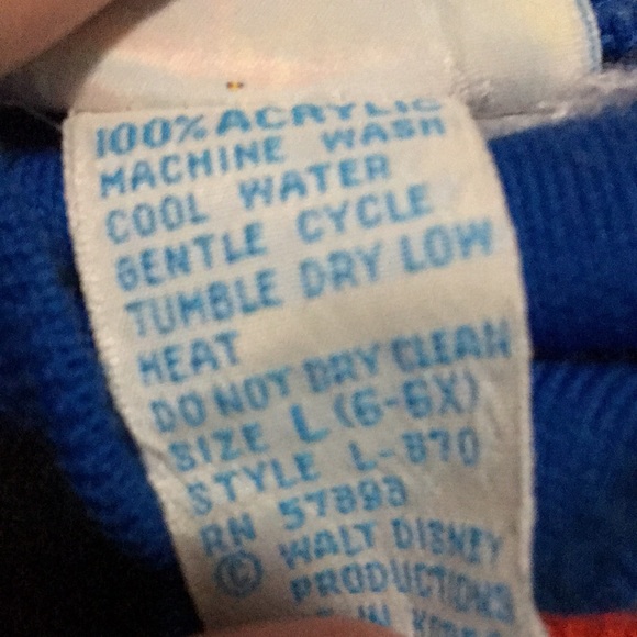 Vintage 80s Minnie and Mickey Mouse knit top - Picture 4 of 5